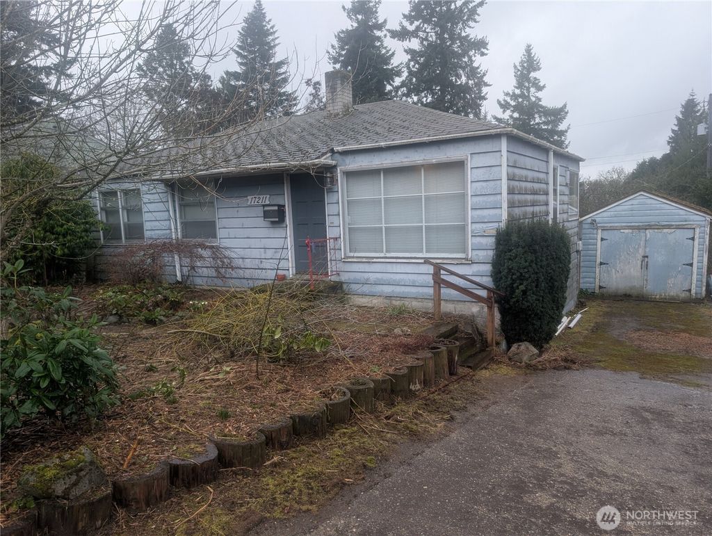 Photo of 17211 3rd Avenue NE, Shoreline, WA 98155 (MLS # 2479093)