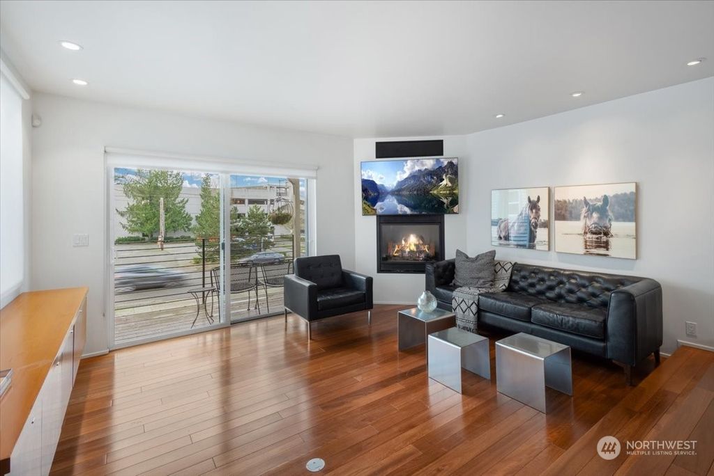 Photo of 3211 Nassau Street #2, Everett, WA 98201 (MLS # 2321263)