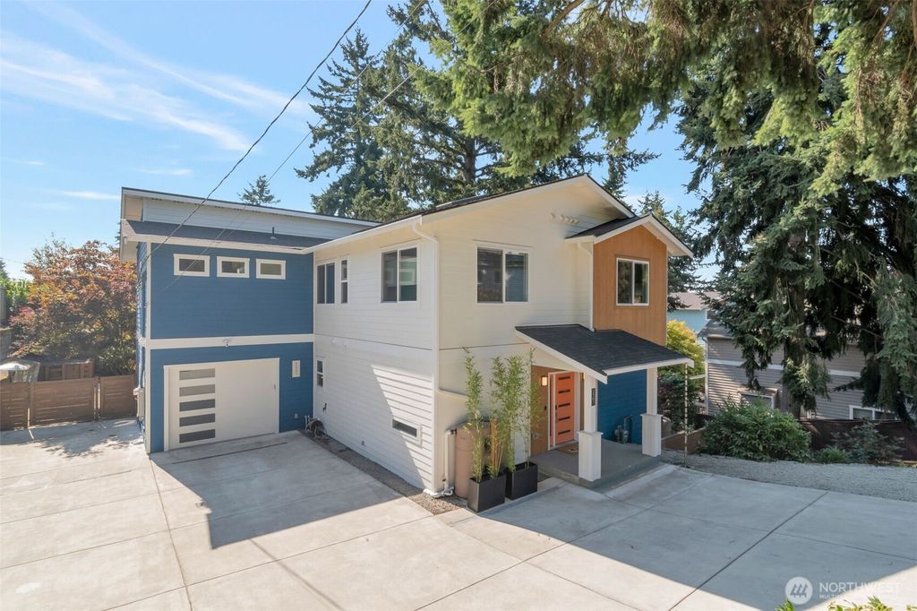 Photo of 2561 NE 85th Street, Seattle, WA 98115 (MLS # 2436833)