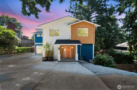 2561 NE 85th Street Seattle WA 98115