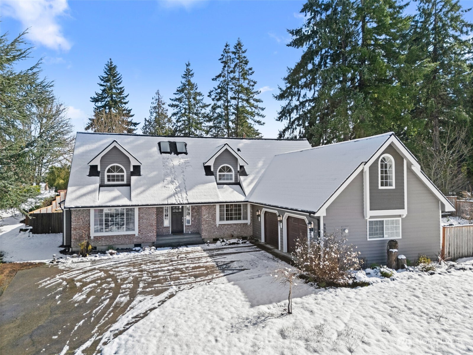 2308 Windjammer Court NW