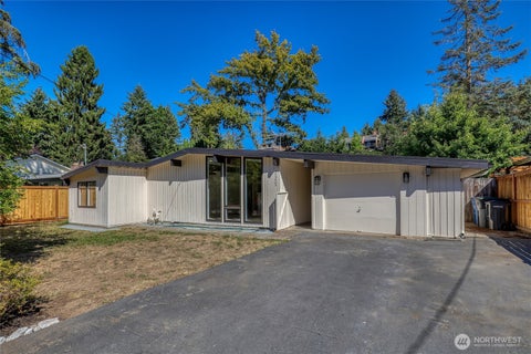 Photo of 20224 1st Place S, Des Moines, WA 98198 (MLS # 2580631)
