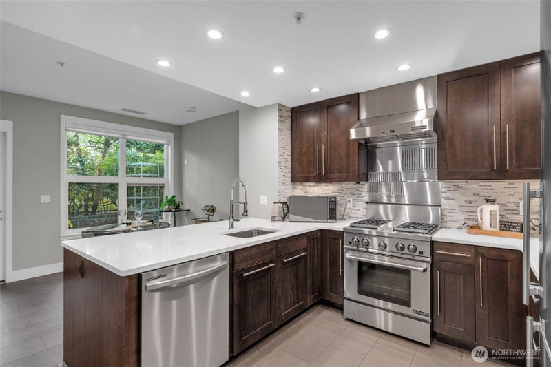 10042 Main Street 117