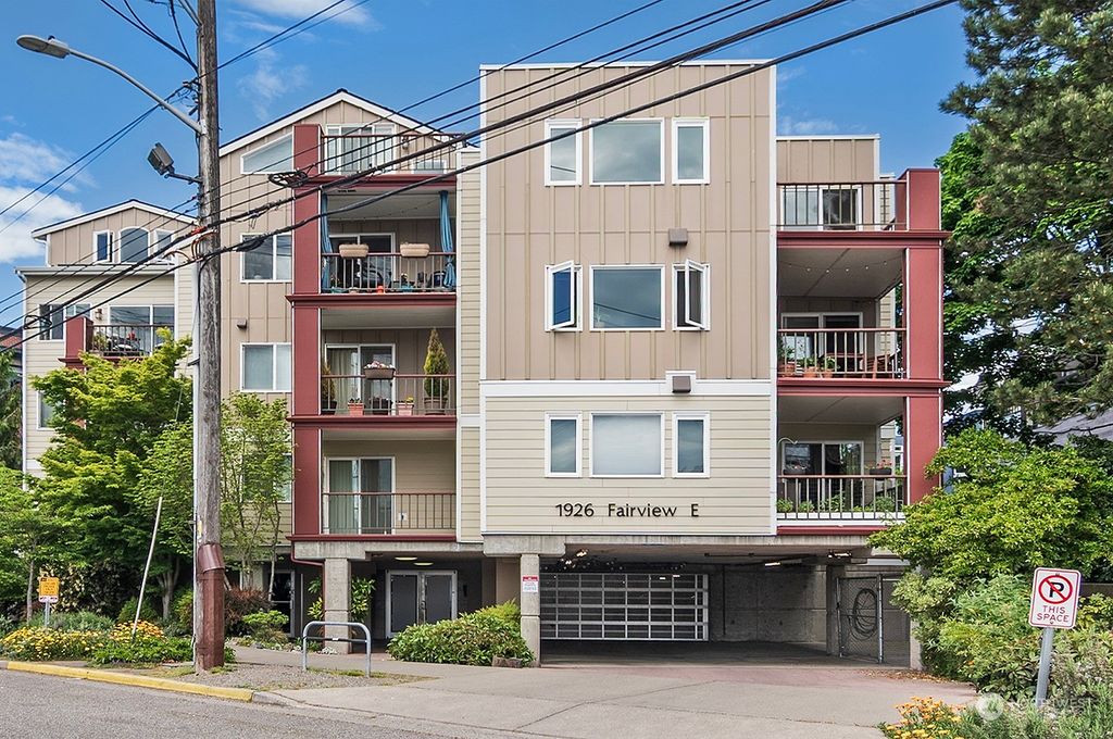 Photo of 1926 Fairview Avenue E #209, Seattle, WA 98102 (MLS # 2068947)