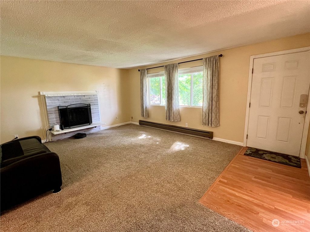 Photo of 31918 108th Avenue SE, Auburn, WA 98092 (MLS # 2234651)