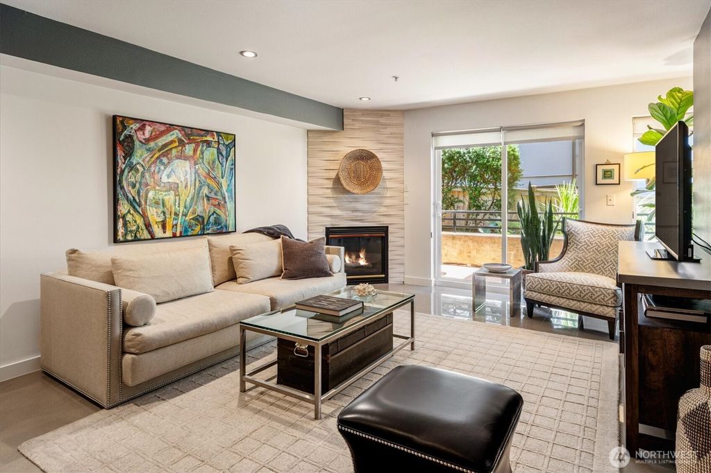 Photo of 225 NE 65th Street #302, Seattle, WA 98115 (MLS # 2404267)