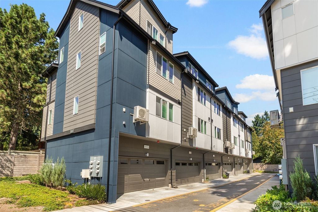 Photo of 18514 Meridian Avenue N #B, Shoreline, WA 98133 (MLS # 2408987)