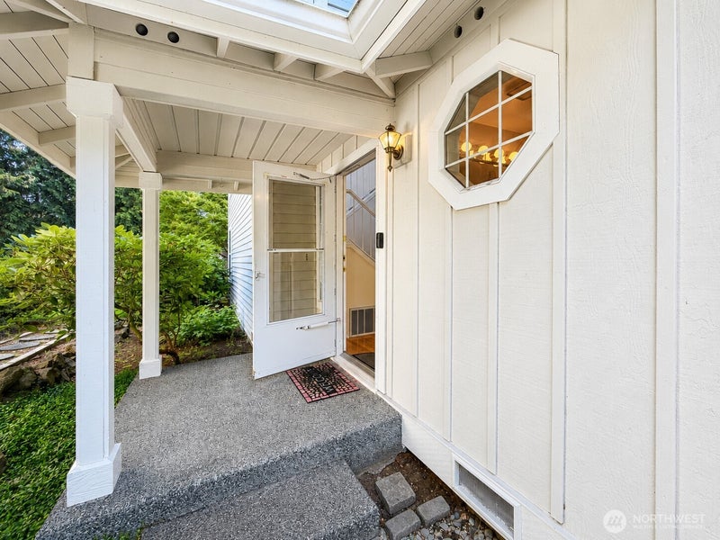 2009 Mill Pointe Drive SE