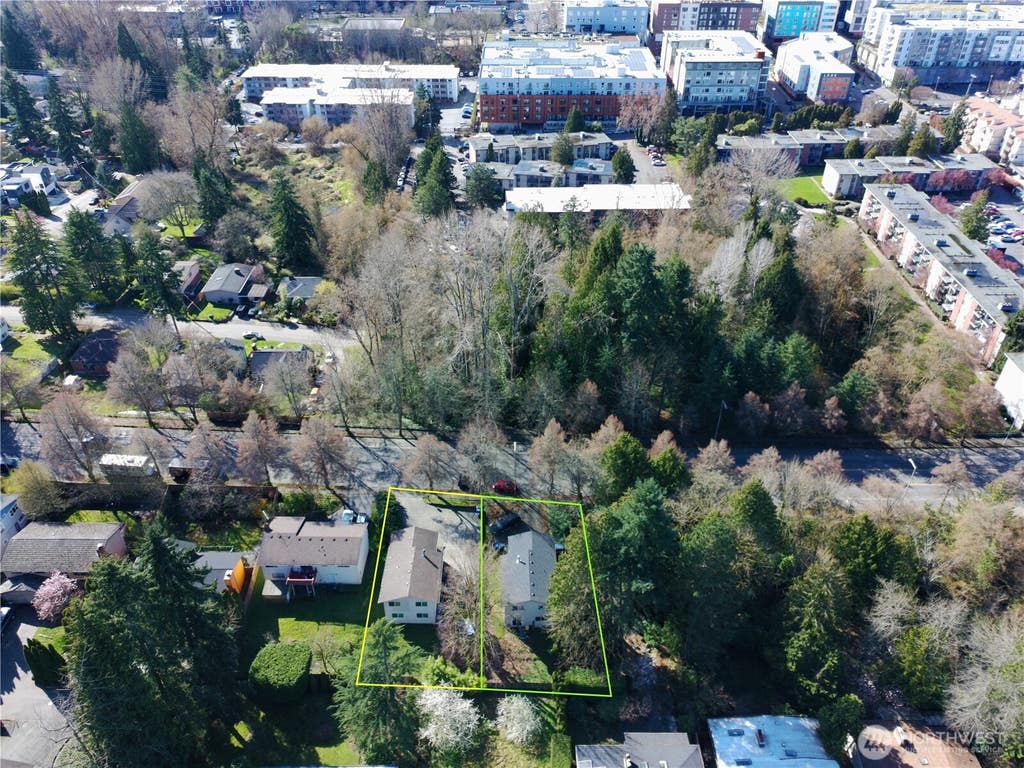 Photo of 10616 Roosevelt Way NE, Seattle, WA 98125 (MLS # 2563703)