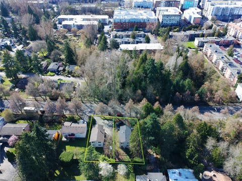 Photo of 10616 Roosevelt Way NE, Seattle, WA 98125 (MLS # 2563703)