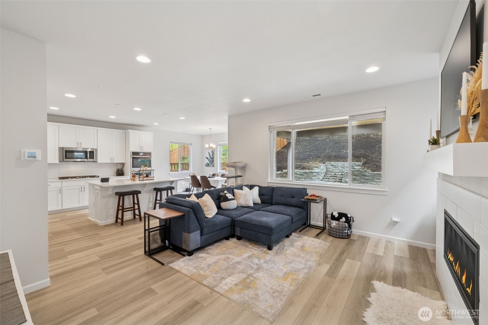 15017 Tyee Drive E
