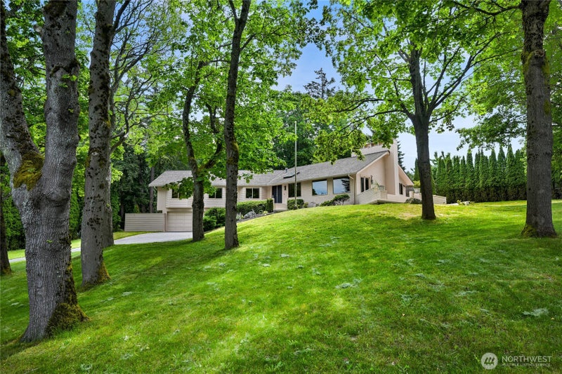 208 Hawthorn Road