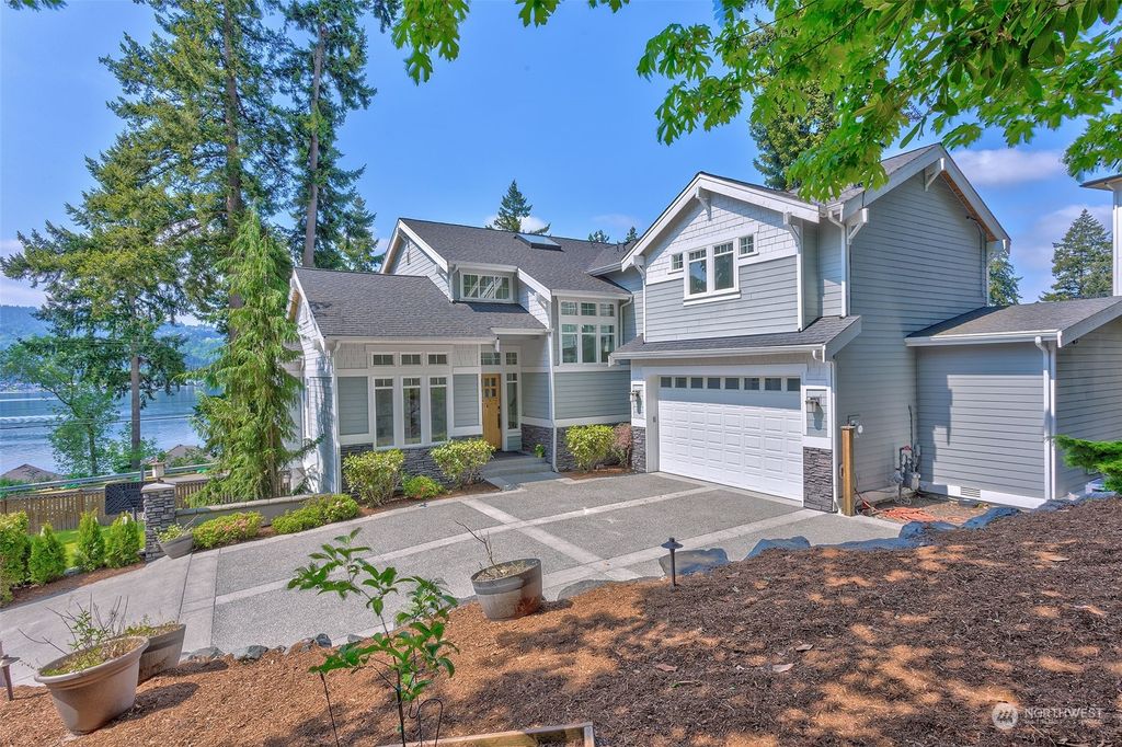 Photo of 19302 SE 24th Way, Sammamish, WA 98075 (MLS # 2071706)