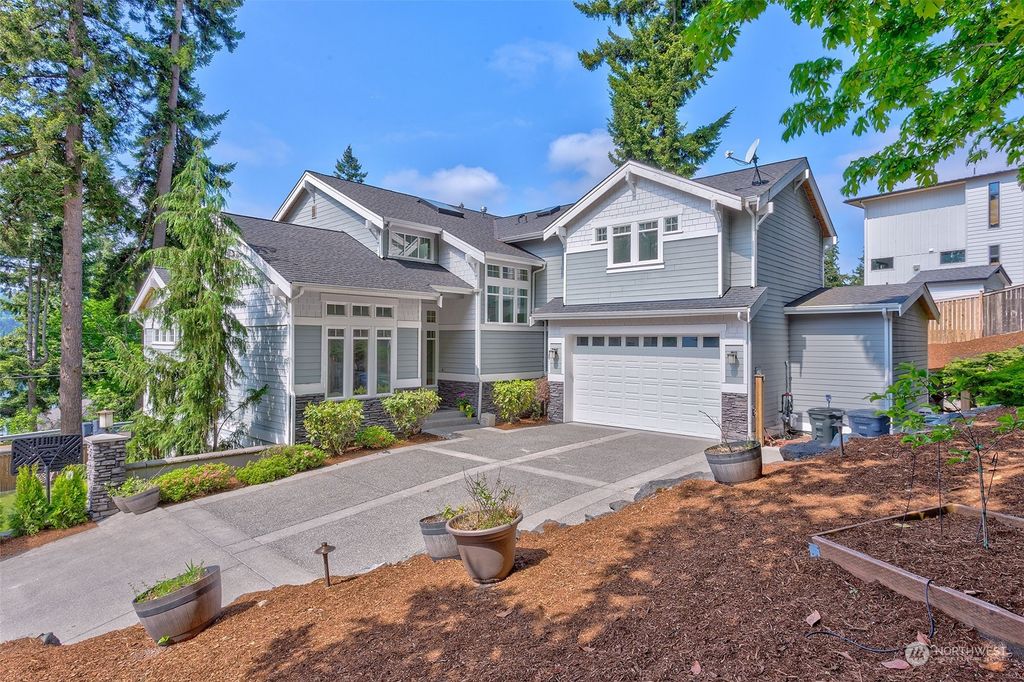 Photo of 19302 SE 24th Way, Sammamish, WA 98075 (MLS # 2071706)