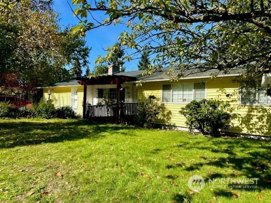 Photo of 608 S 304th Street, Federal Way, WA 98003 (MLS # 2172030)
