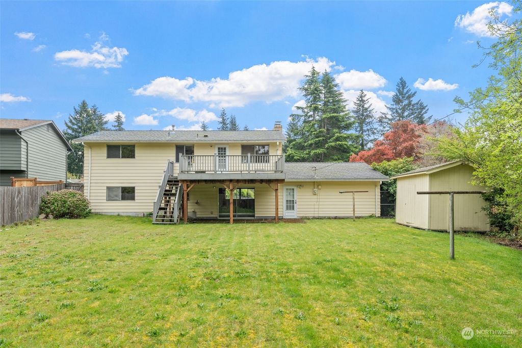 Photo of 32131 10th Avenue S, Federal Way, WA 98003 (MLS # 2063981)