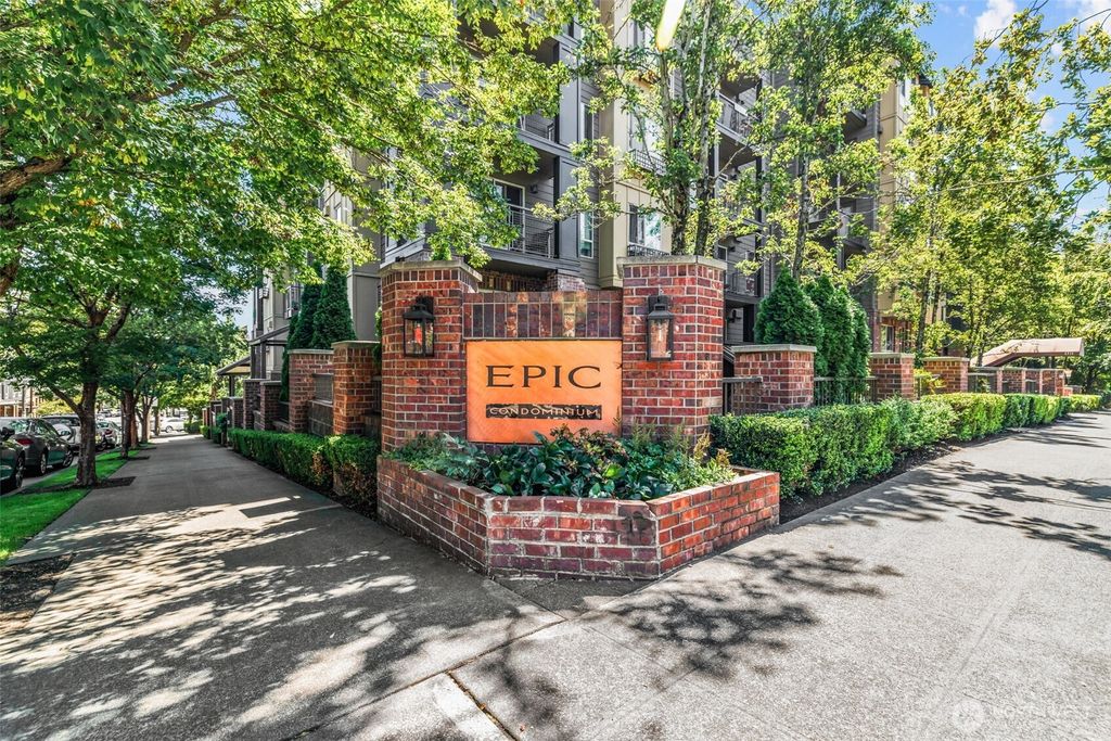 Photo of 412 11th Avenue #503, Seattle, WA 98122 (MLS # 2415022)