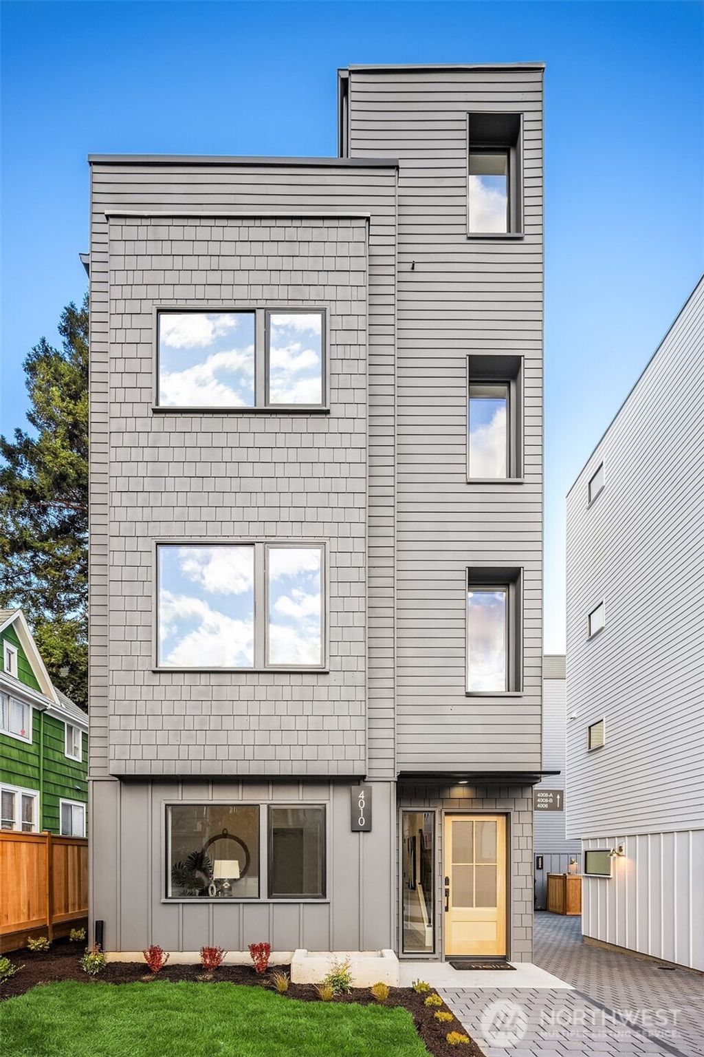 Photo of 4010 Midvale Avenue N, Seattle, WA 98103 (MLS # 2358885)
