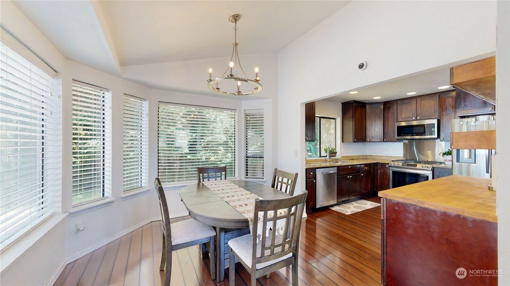 listing image 9365100769443183907