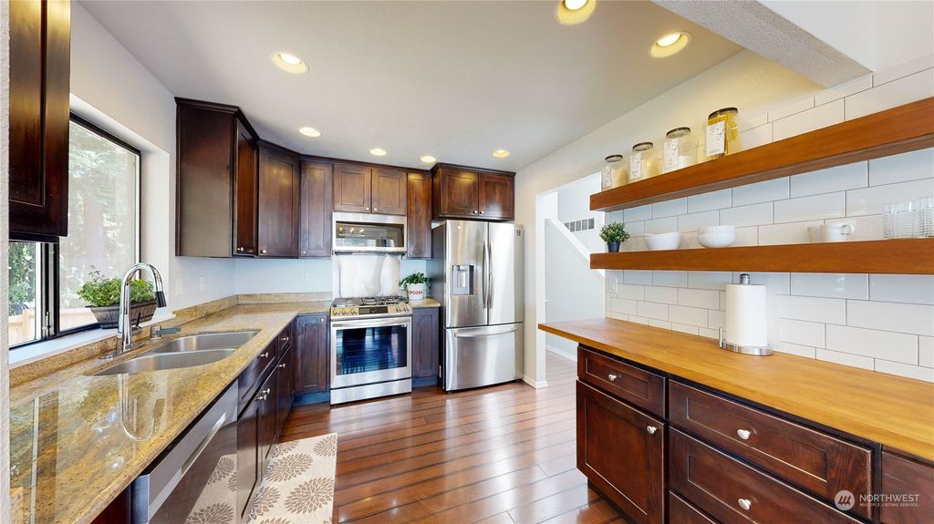 listing image 9365818238708459161