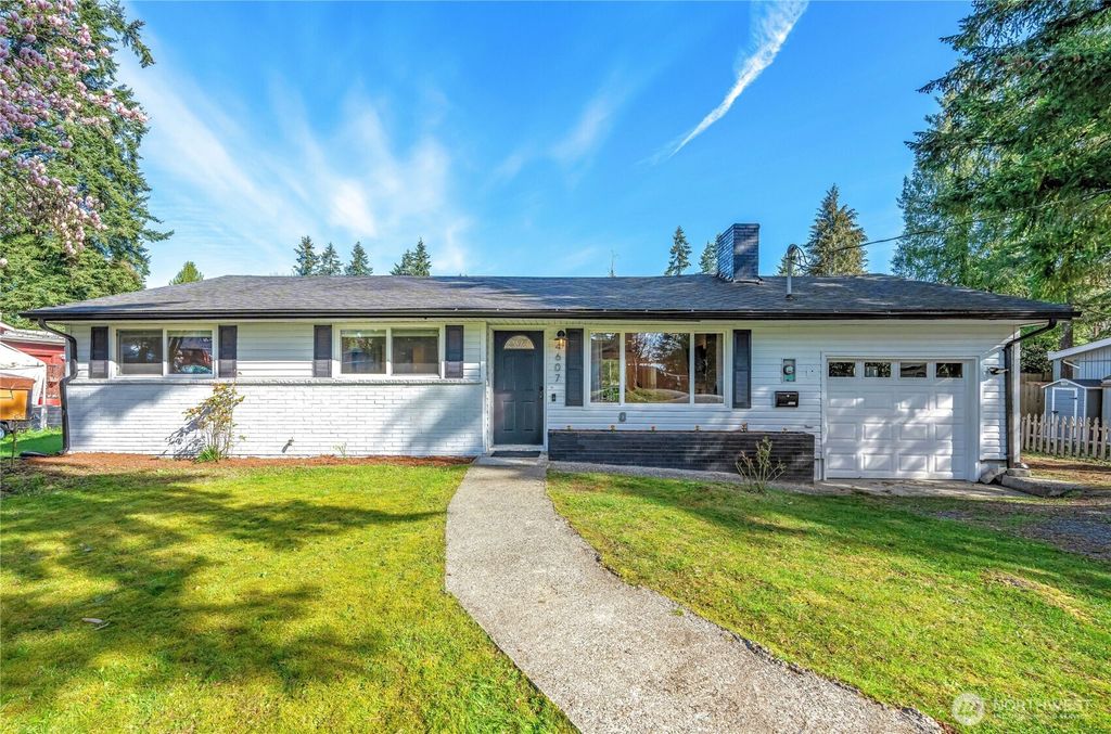 Photo of 4607 237th Place SW, Mountlake Terrace, WA 98043 (MLS # 2356057)