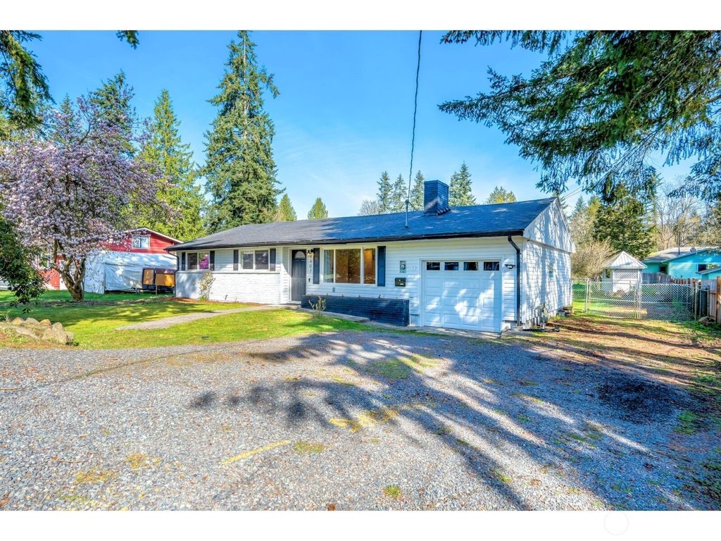 Photo of 4607 237th Place SW, Mountlake Terrace, WA 98043 (MLS # 2356057)