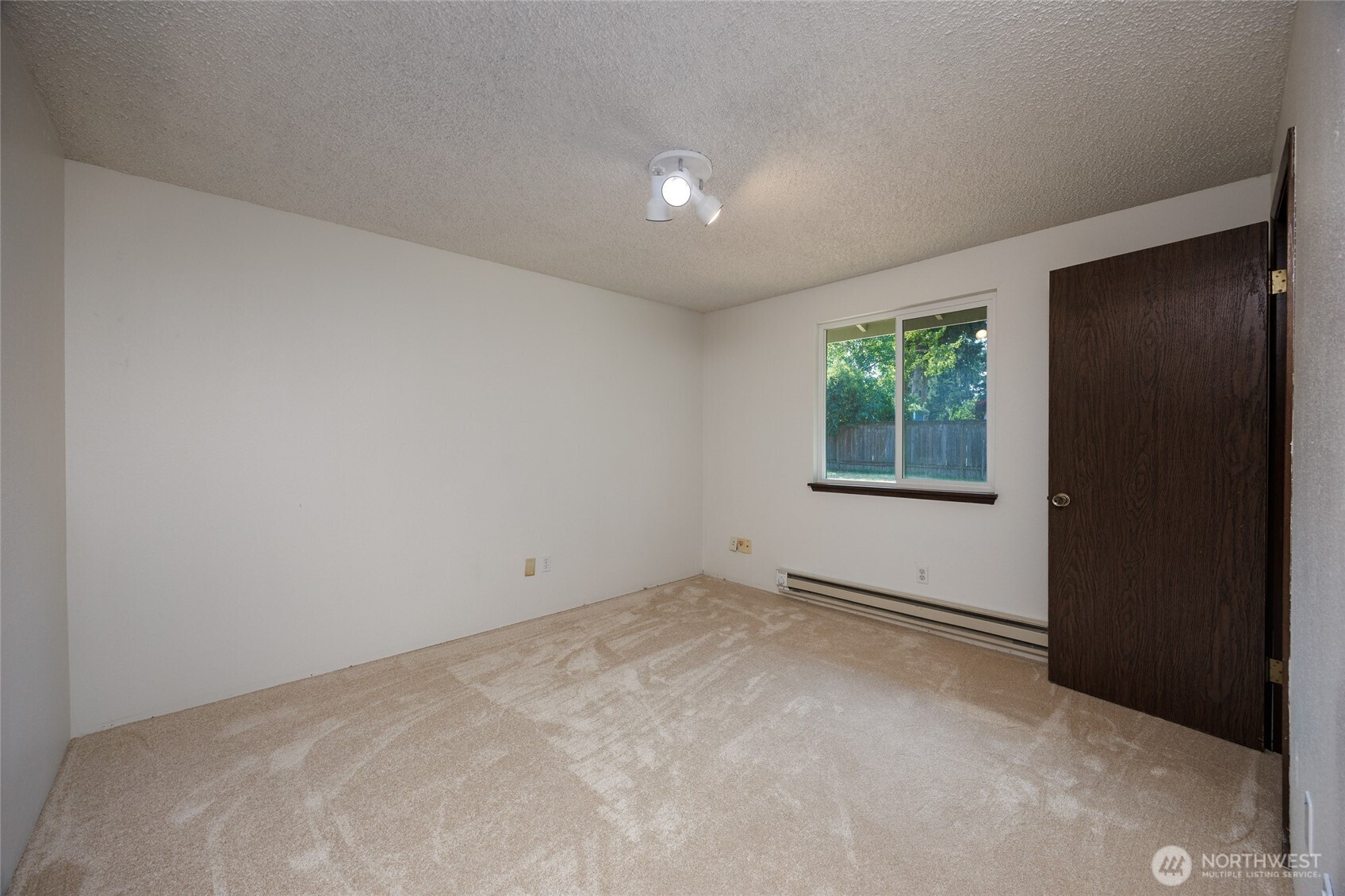 University Place, Washington 98467, United States, 3 Bedrooms Bedrooms, ,2 BathroomsBathrooms,Residential,Pending,223226