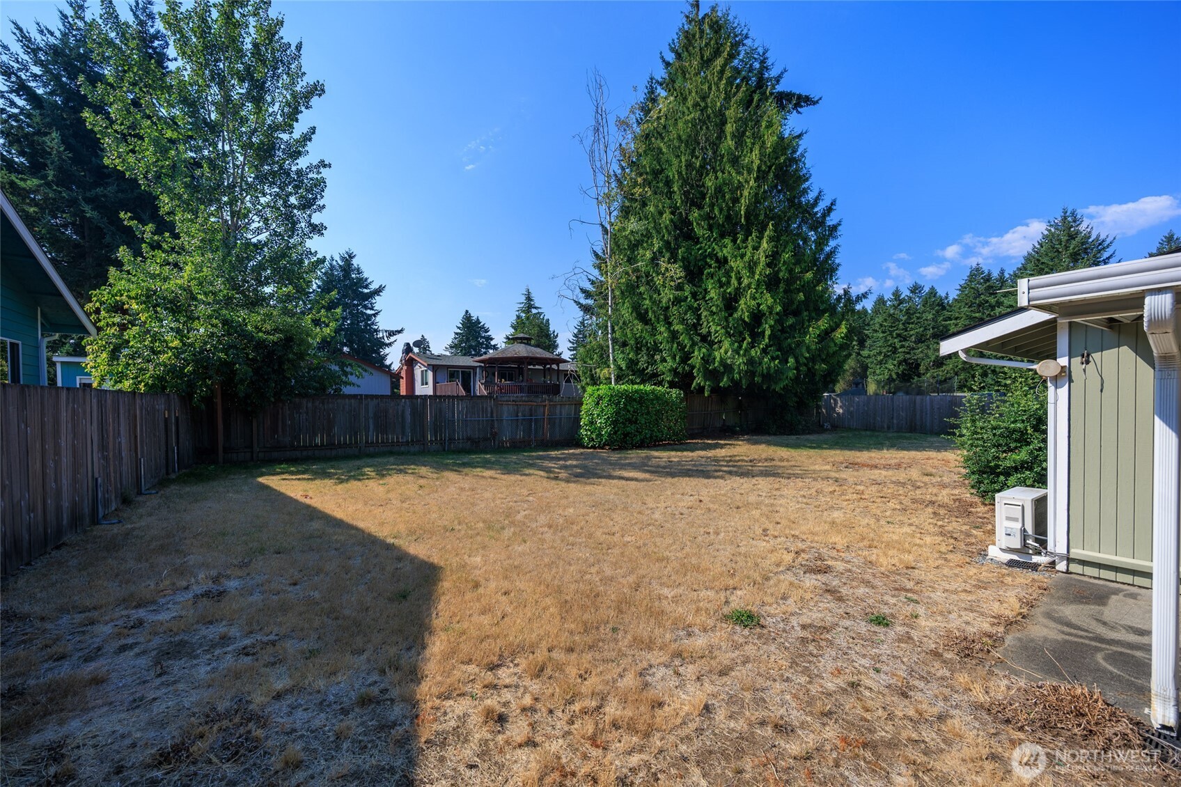 University Place, Washington 98467, United States, 3 Bedrooms Bedrooms, ,2 BathroomsBathrooms,Residential,Pending,223226