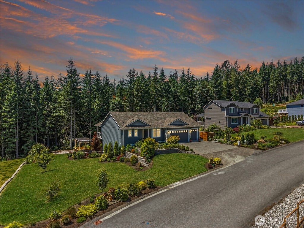 Photo of 7814 199th Avenue SE, Snohomish, WA 98290 (MLS # 2585825)
