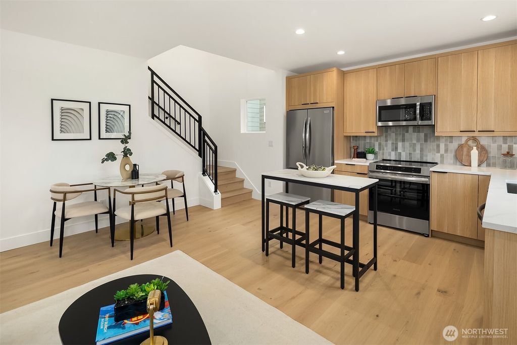 Photo of 537 B N 70th Street, Seattle, WA 98103 (MLS # 2506492)