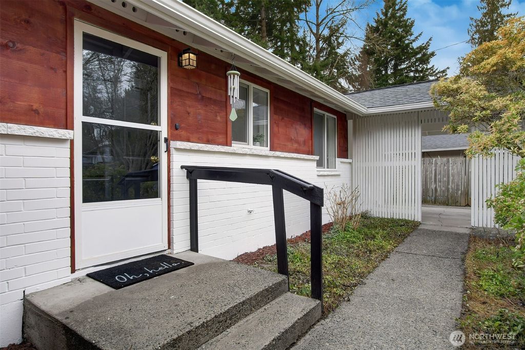 Photo of 7832 193rd Place SW, Edmonds, WA 98026 (MLS # 2315225)