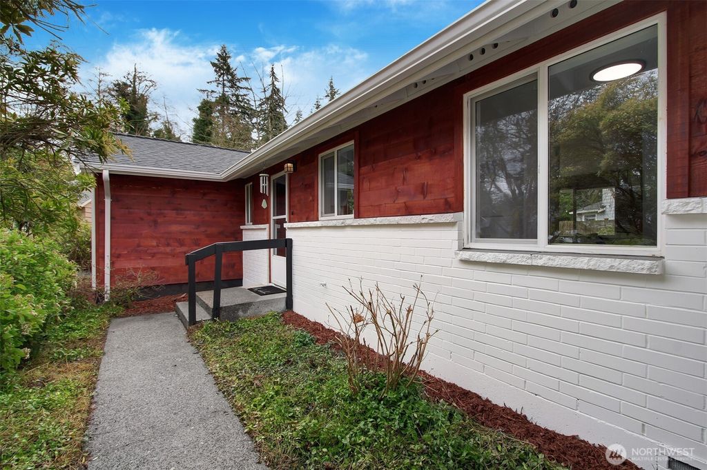 Photo of 7832 193rd Place SW, Edmonds, WA 98026 (MLS # 2315225)