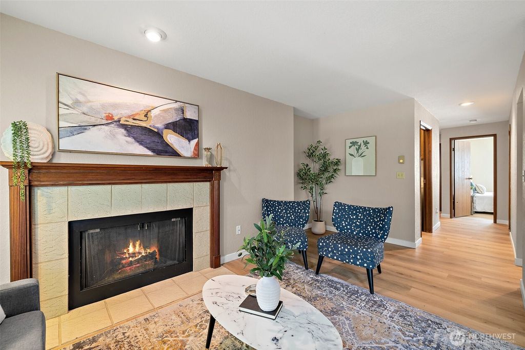 Photo of 140 Summit Avenue N #A6, Kent, WA 98030 (MLS # 2390905)