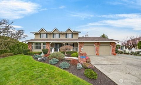 Photo of 16273 Par Four Lane, Burlington, WA 98233 (MLS # 2493716)