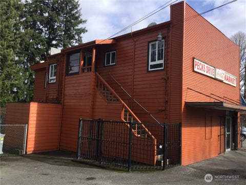 Photo of 801 Pecks Drive #A, Everett, WA 98203 (MLS # 2573482)
