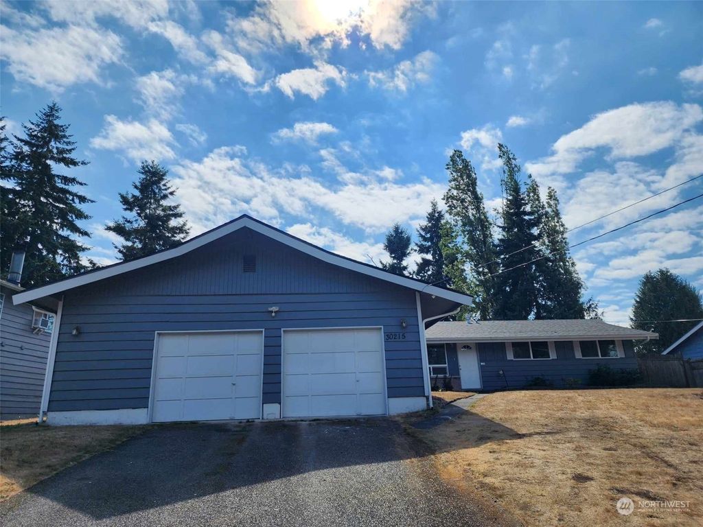 Photo of 30215 7th Avenue S, Federal Way, WA 98003 (MLS # 2150578)