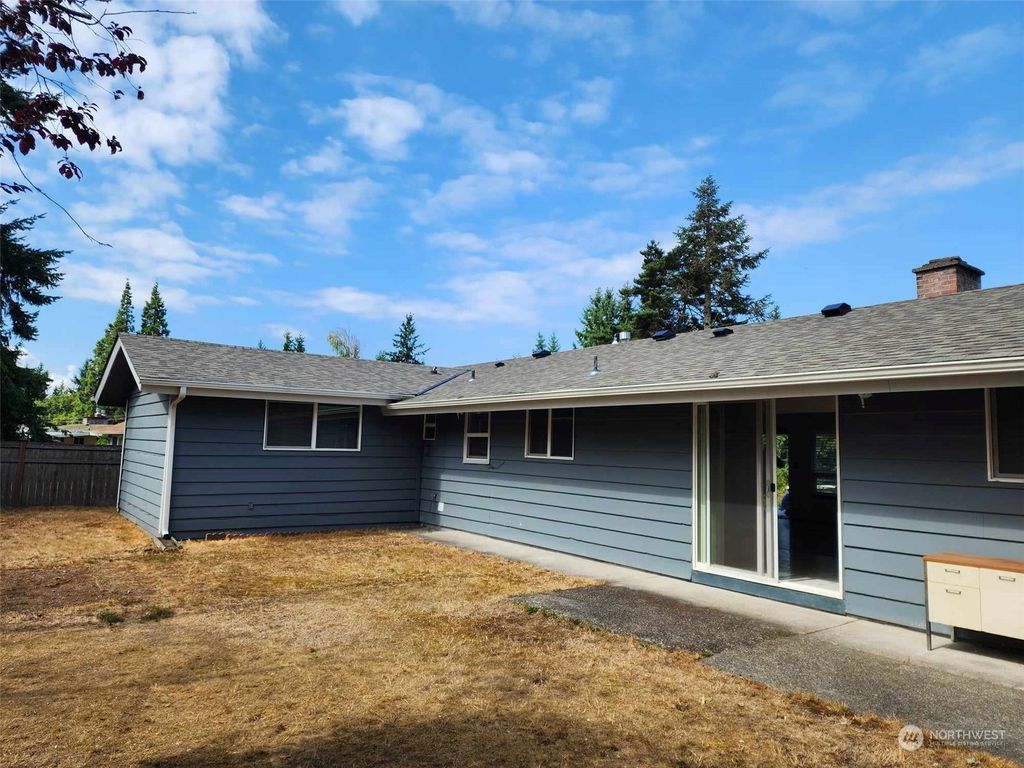 Photo of 30215 7th Avenue S, Federal Way, WA 98003 (MLS # 2150578)