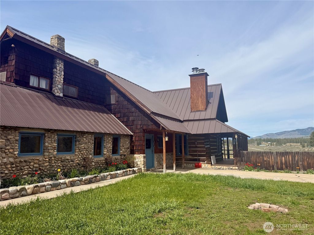 Photo of 132 Twin Lakes Road, Winthrop, WA 98862 (MLS # 2507799)