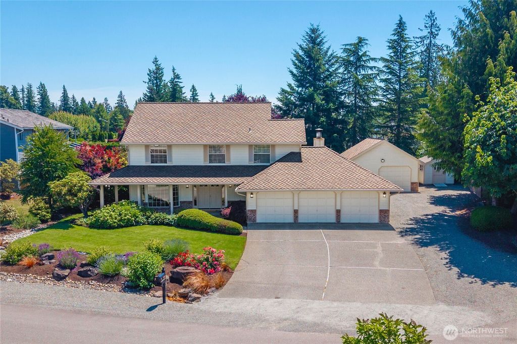 Photo of 21627 SE 255th Place, Maple Valley, WA 98038 (MLS # 2393969)