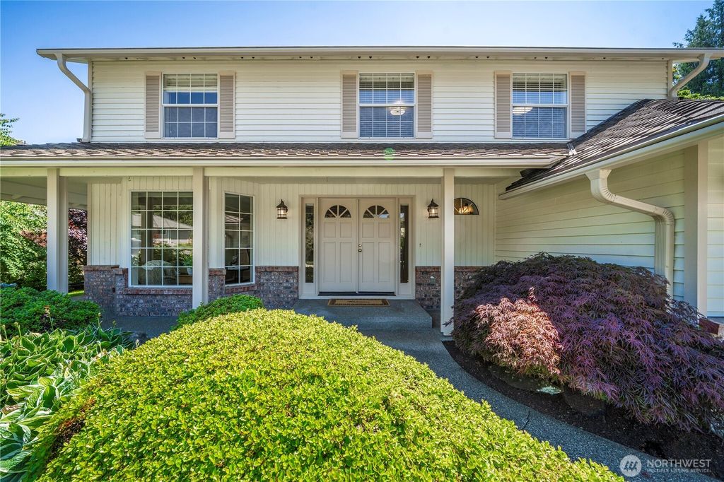 Photo of 21627 SE 255th Place, Maple Valley, WA 98038 (MLS # 2393969)