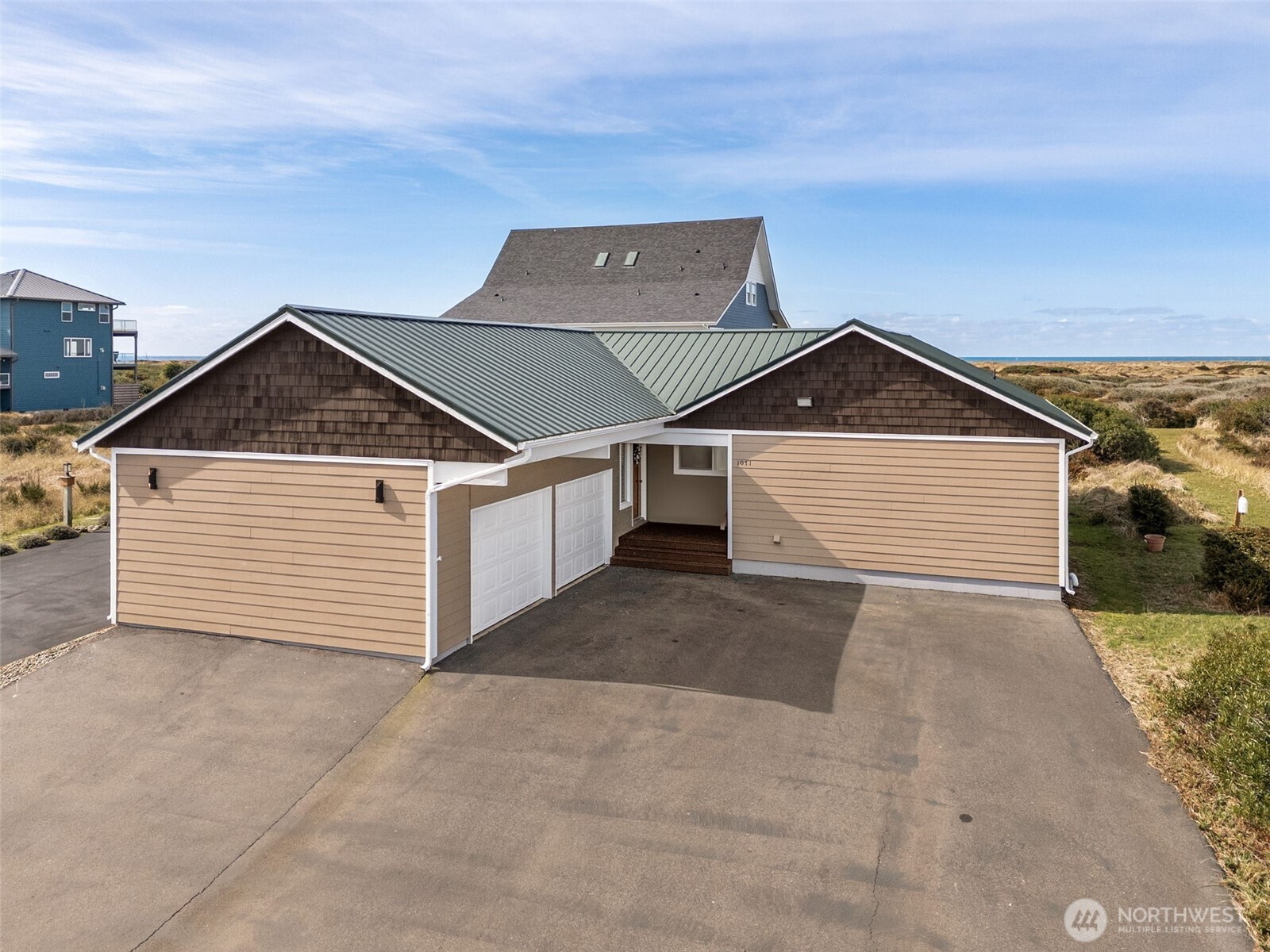 1071 Ocean Shores Boulevard SW