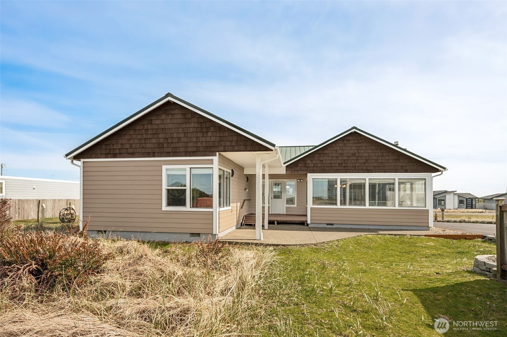 1071 Ocean Shores Boulevard SW