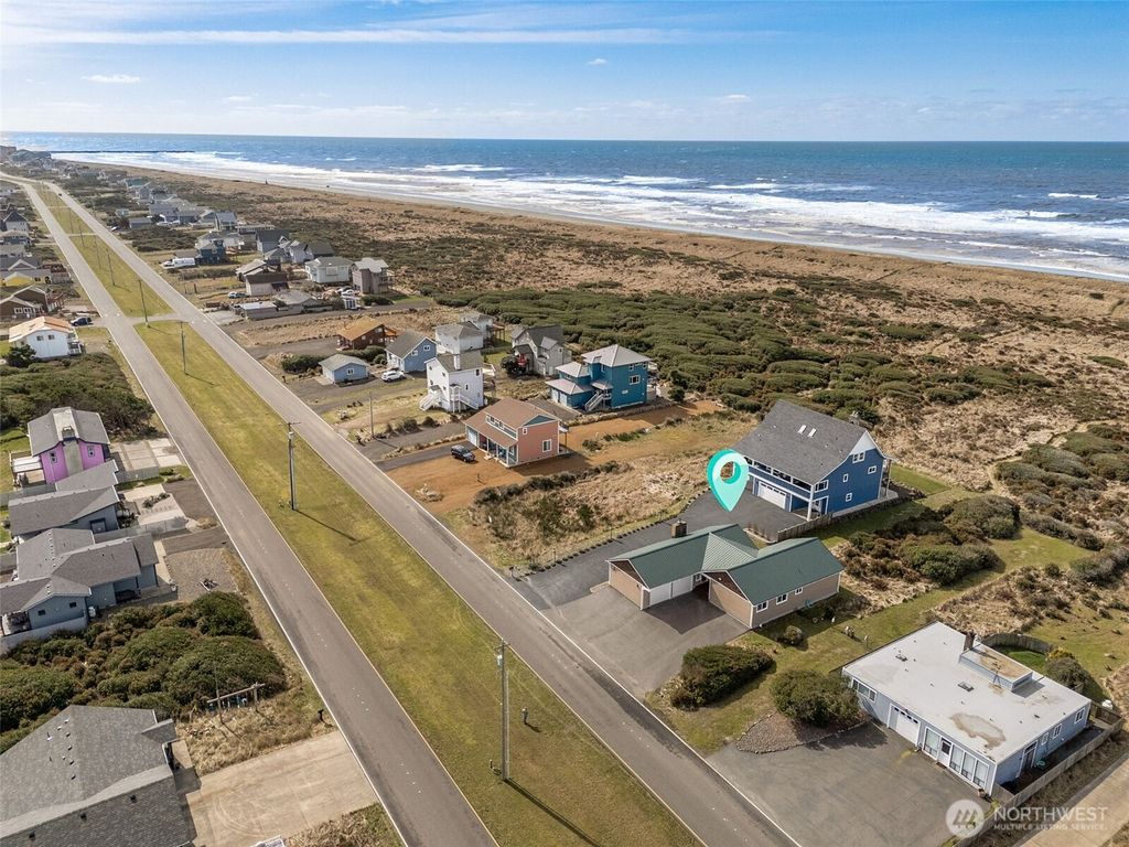 Photo of 1071 Ocean Shores Boulevard, Ocean Shores, WA 98569 (MLS # 2493477)