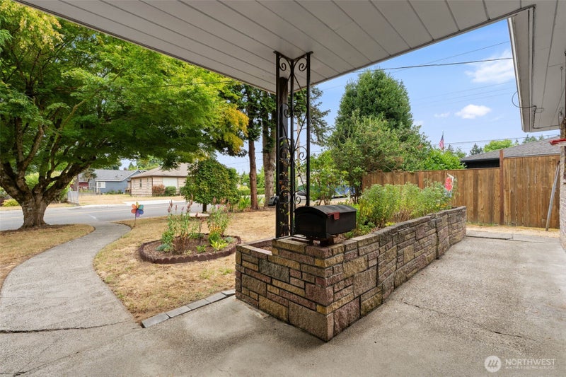 921 S 7th Avenue SW