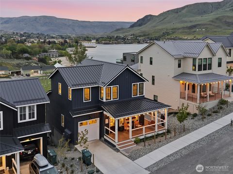 Photo of 211 Bluebell Court, Chelan, WA 98816 (MLS # 2489684)