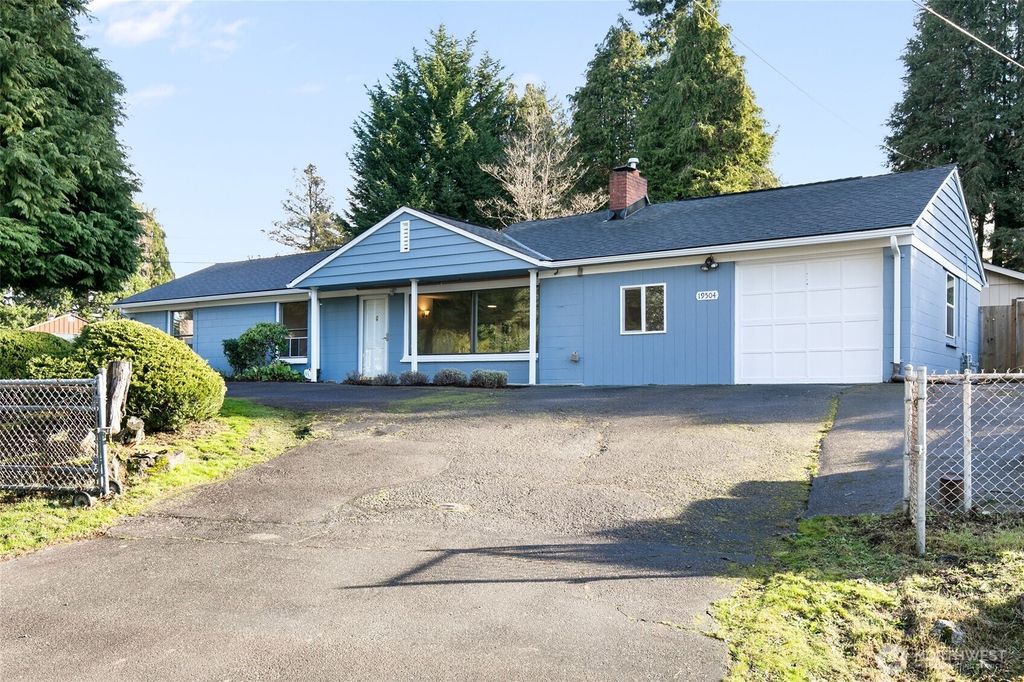 Photo of 19504 3rd Avenue S, Des Moines, WA 98148 (MLS # 2468334)