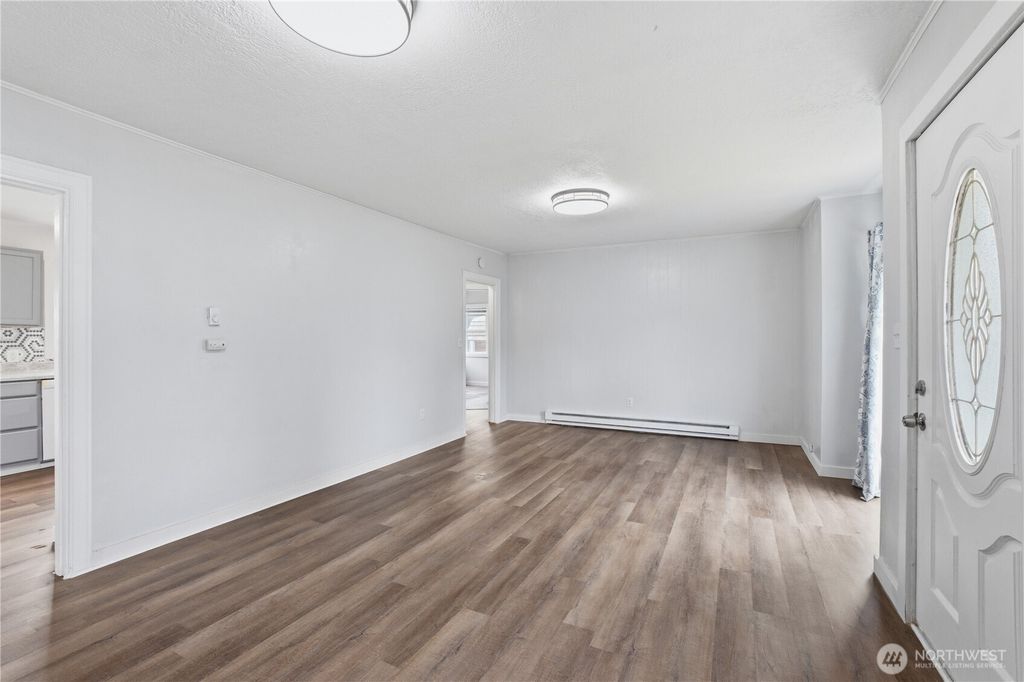Photo of 416 NW 5th Avenue, Kelso, WA 98626 (MLS # 2528383)