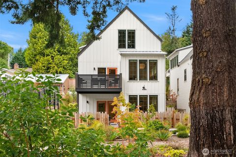 Photo of 2216 NE 125th Street, Seattle, WA 98125 (MLS # 2477755)