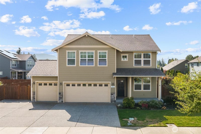 332 Cambridge Loop