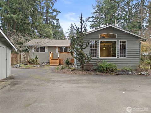 Photo of 9717 61st Avenue E, Puyallup, WA 98373 (MLS # 2487244)